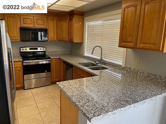 4th image of 5590 Marlin Dr