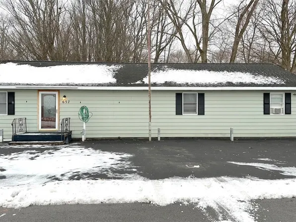 657 S 7th St, Fulton, NY 13069