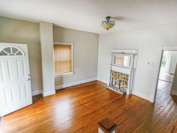 3rd image of 128 Marshall St