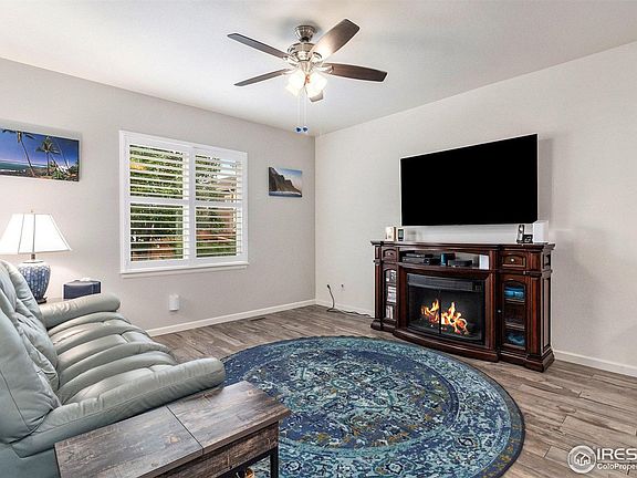 3rd image of 670 W 172nd Pl
