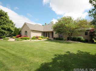 186 Berringer Dr, O'Fallon, IL 62269