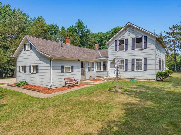 W340N8177 Townline ROAD, Oconomowoc, WI 53066