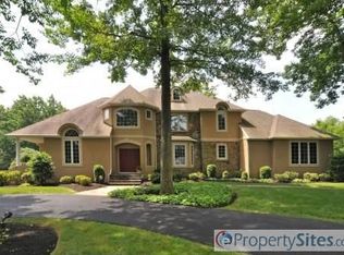 219 Briarwood Ct, Doylestown, PA 18901