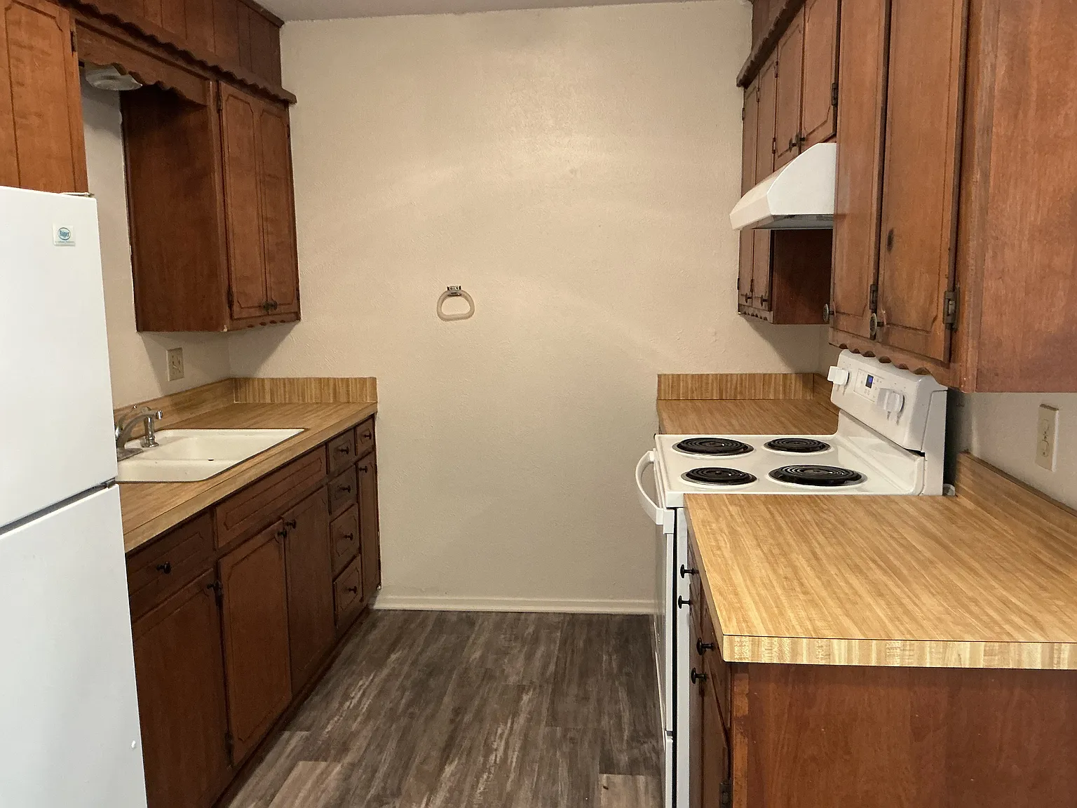 2 bed, 650 sqft, $950 — Photo 2