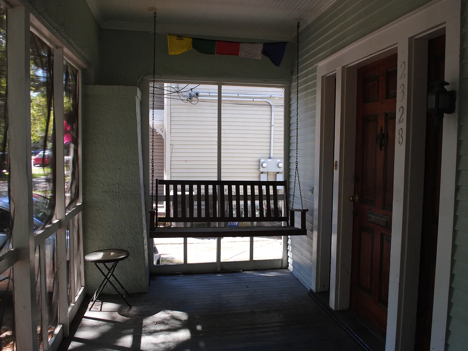 2 bed, 1.5 bath, 1600 sqft, $2,000 — Photo 2