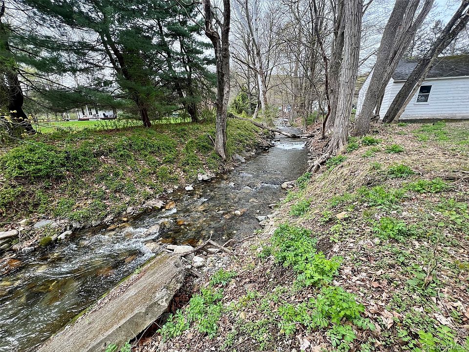 2nd image of 37 Glen Avenue