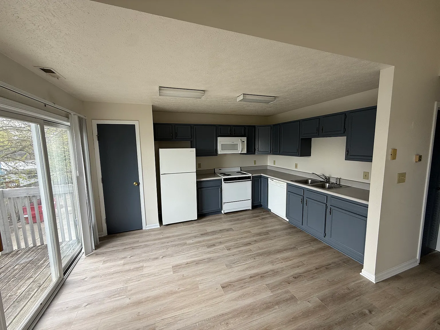 2809 Horizon Dr — Photo 4