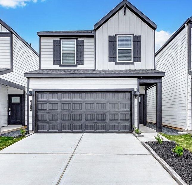 1st image of 2934 Crown Gate Dr