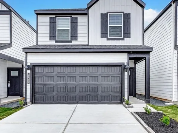 2934 Crown Gate Dr, Houston, TX 77047