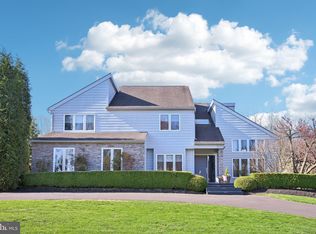 1819 Beacon Hill Dr, Dresher, PA 19025