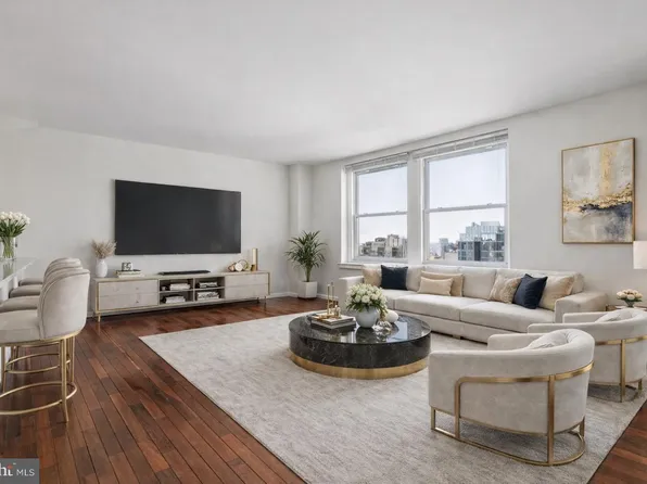 111 S 15th St Penthouse P208, Philadelphia, PA 19102