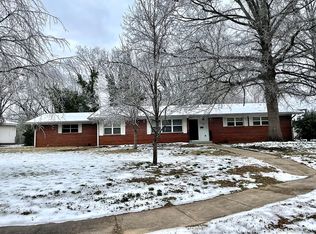 319 N Hill St, Clarksville, AR 72830