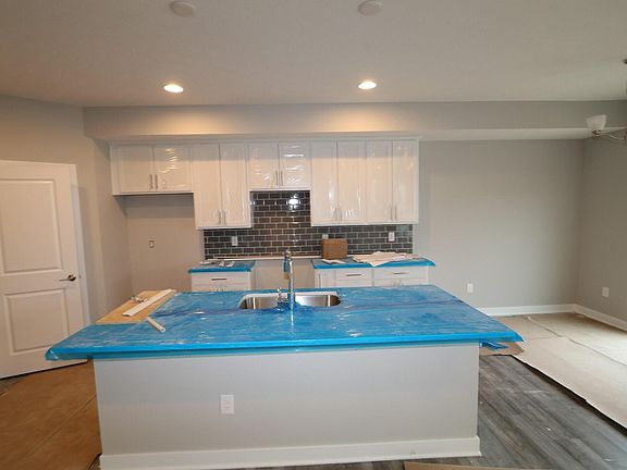 2nd image of 6404 Angelica Way