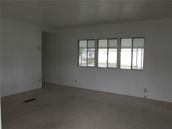 3rd image of 1111 Archwood Dr SW Unit 305