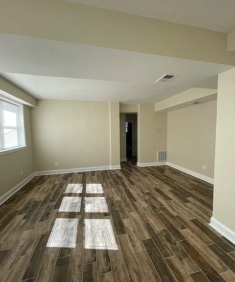 Lexington Apartments, LLC — Photo 9