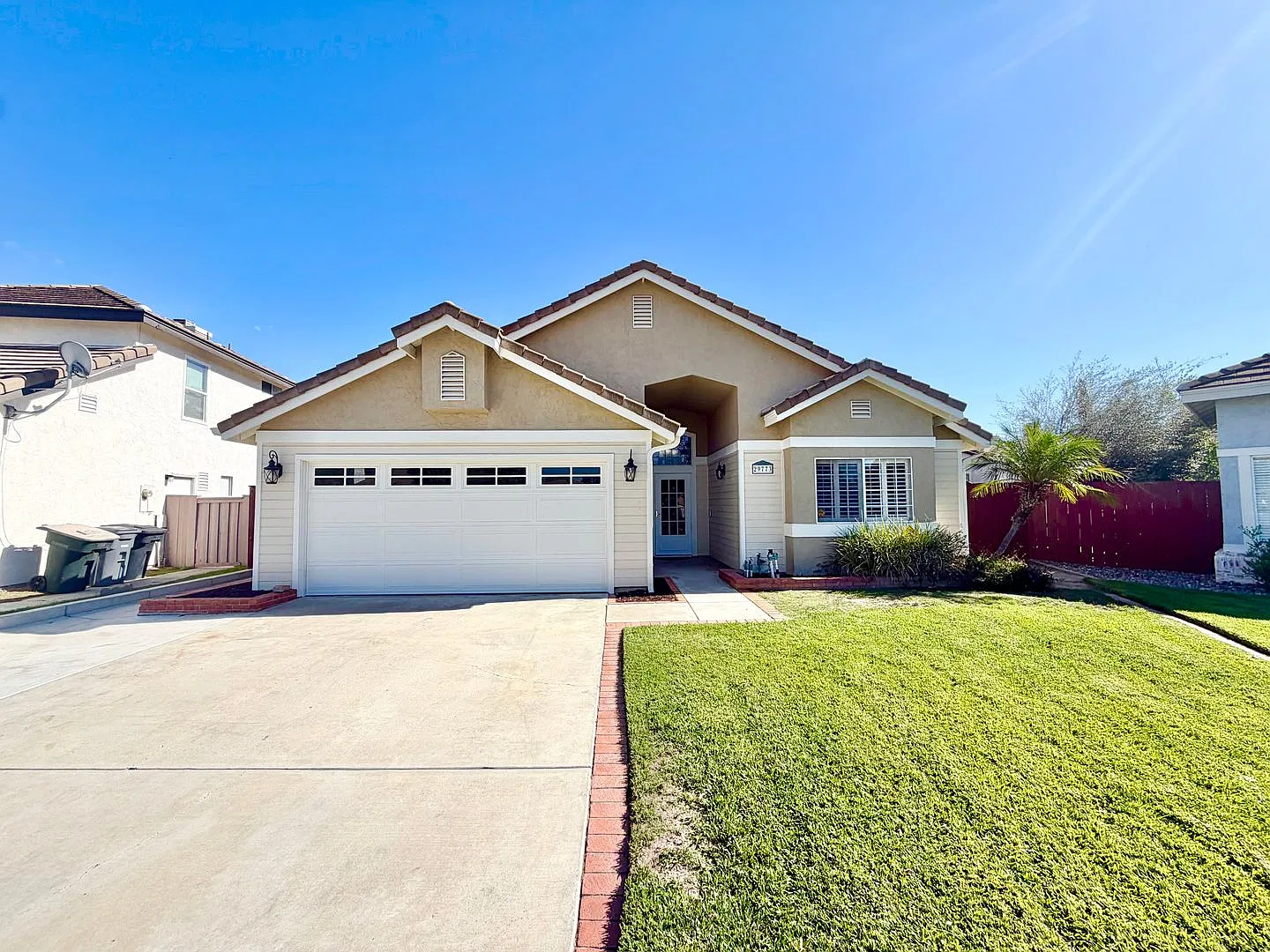 Charming 3 Bedroom Home With Updates Throughout & Spacious Backyard! — Photo 1