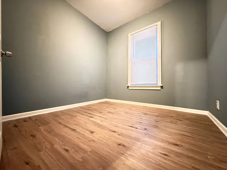 1309 W 110th Pl — Photo 15