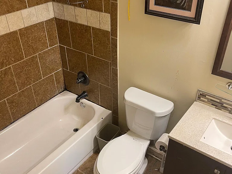 Main bathroom