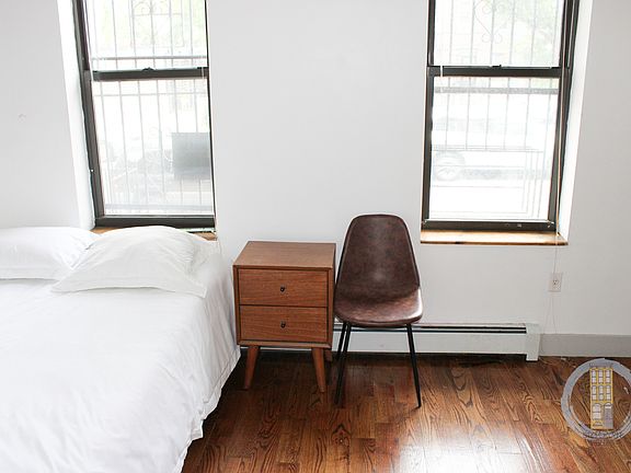 4th image of 1886 Eastern Pkwy #1C