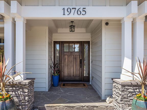4th image of 19765 Edina Ln