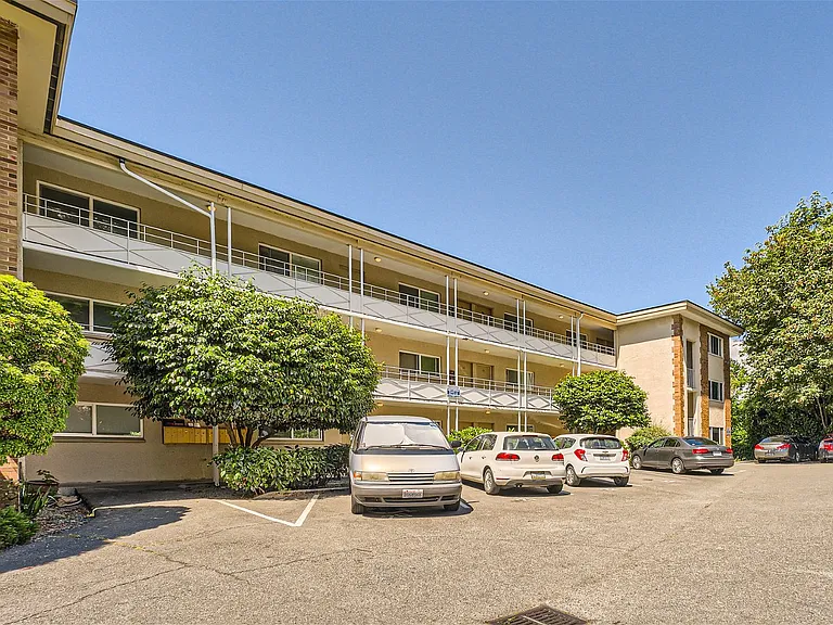 Anne Vista Apartments — Photo 13