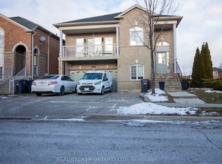 2 Sir Jacobs Cres, Brampton, ON L7A 3T4