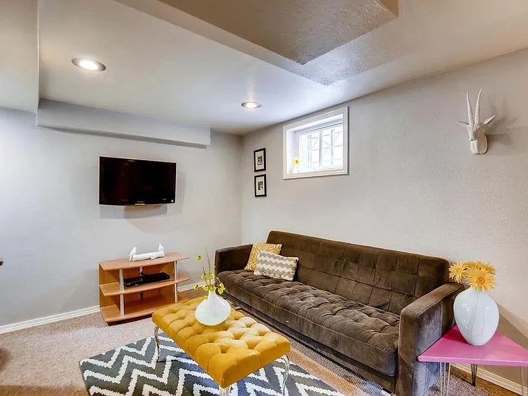 4732 Beach Ct — Photo 18
