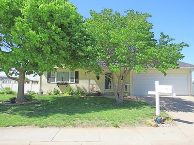 702 W 19th St, Cozad, NE, 69130