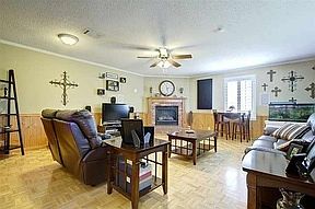 2nd image of 112 Gurley Ln
