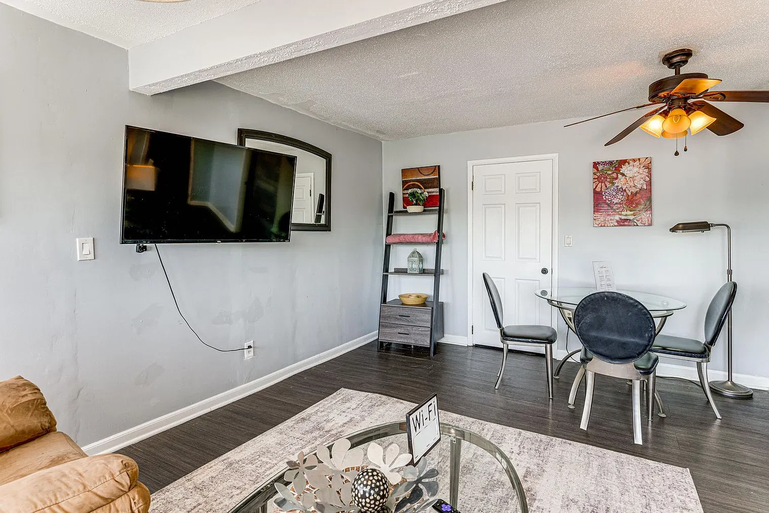1 bed, 1.0 bath, 699 sqft, $2,475 — Photo 3