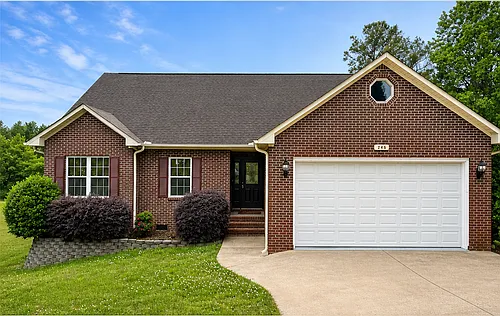 246 Lynhaven Dr Photo 1