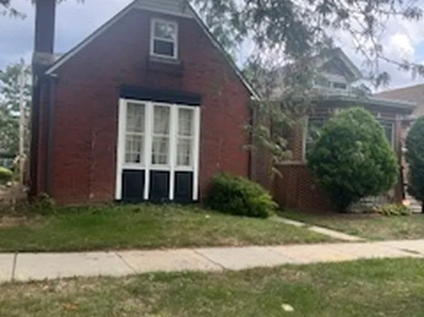 8615 S Cregier Ave, Hazel Crest, IL 60617