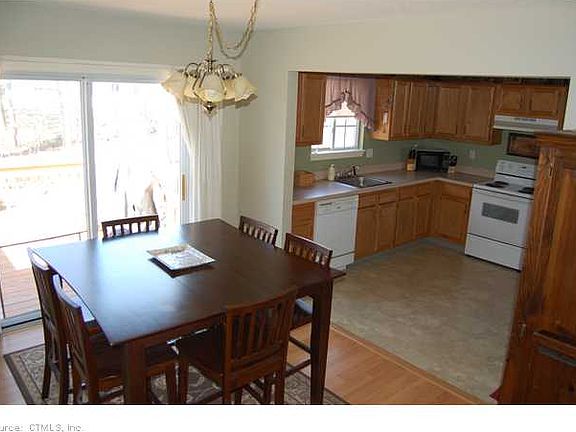 4th image of 65 Woodglen Dr