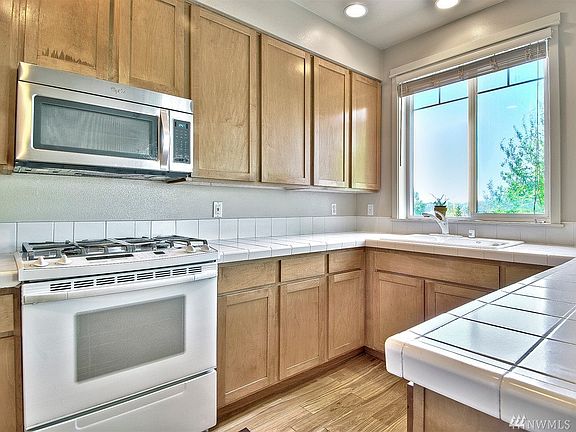 5th image of 12260 NE 24th St