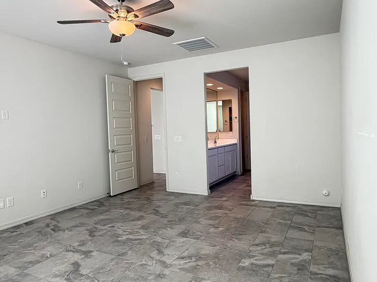 8529 S 67th Dr — Photo 33