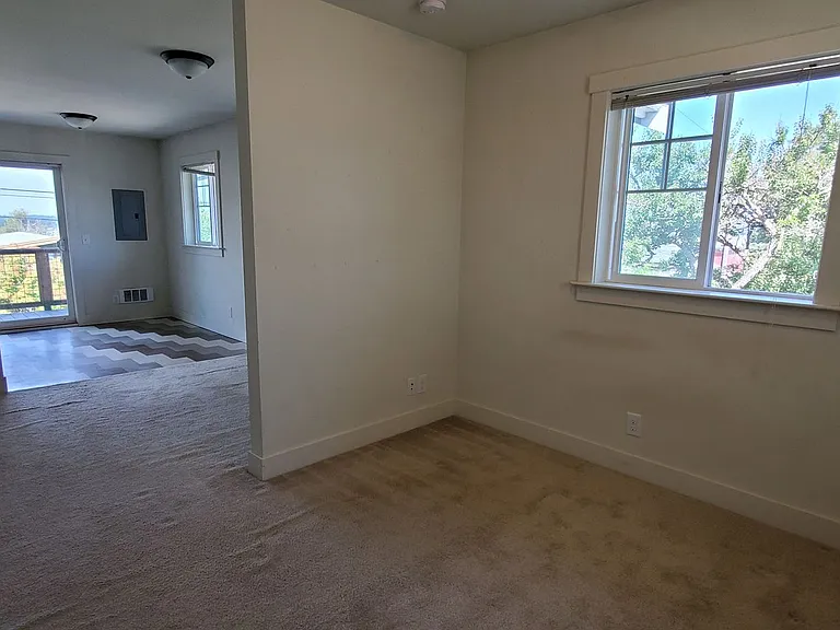 1107 High St — Photo 5