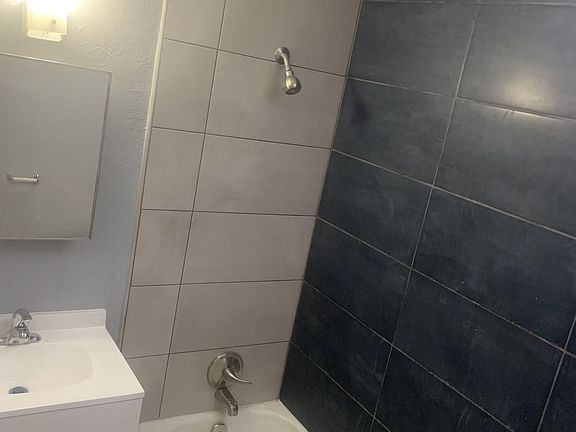 4th image of 4016 Taylor Ave APT 1