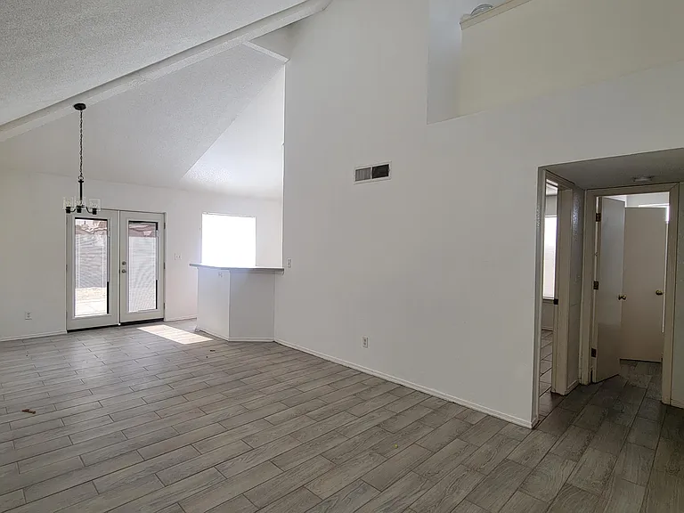 11029 Wedge Ln — Photo 7