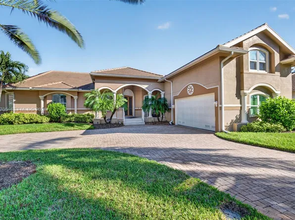 15600 Catalpa Cove Dr, Fort Myers, FL 33908