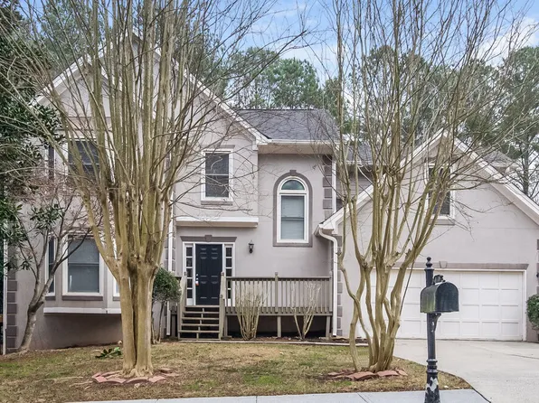 4118 Huntcliff Dr, Woodstock, GA 30189