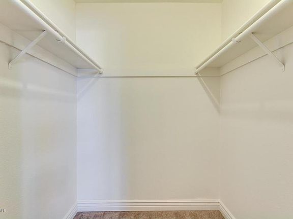 5th image of 3241 E Altadena Ave