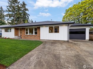 3318 Grandview Dr W, University Place, WA 98466