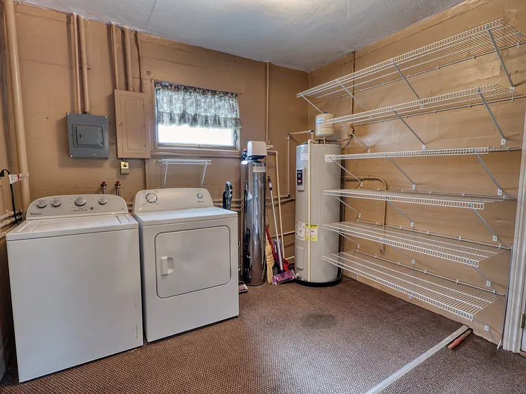 UTILITY/LAUNDRY