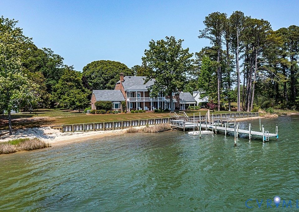 1st image of 430 Harveys Neck Rd