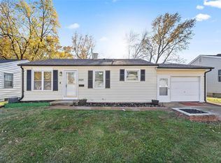 2520 Hawthorne Manor Dr, Florissant, MO