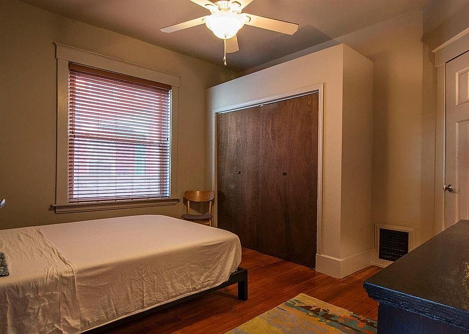 1st image of 3484 Vine St APT 4