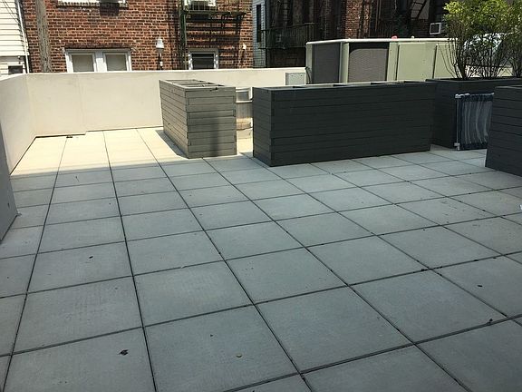 4th image of 293 Hawthorne St APT 2C