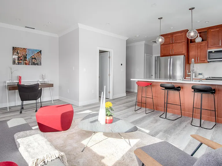 1220 El Camino Real #301 — Photo 10
