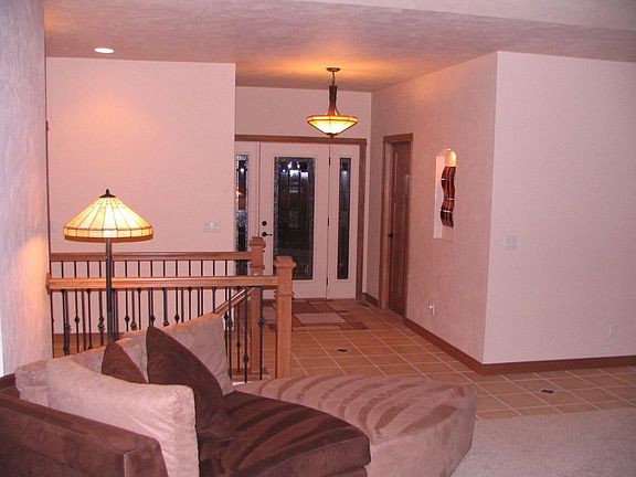 Front Entry - Way