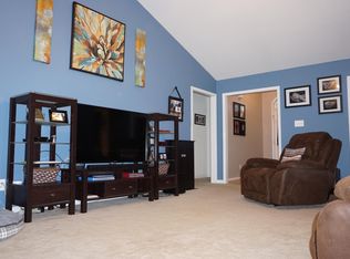 131 Edinburgh Dr, Lenoir City, TN 37771